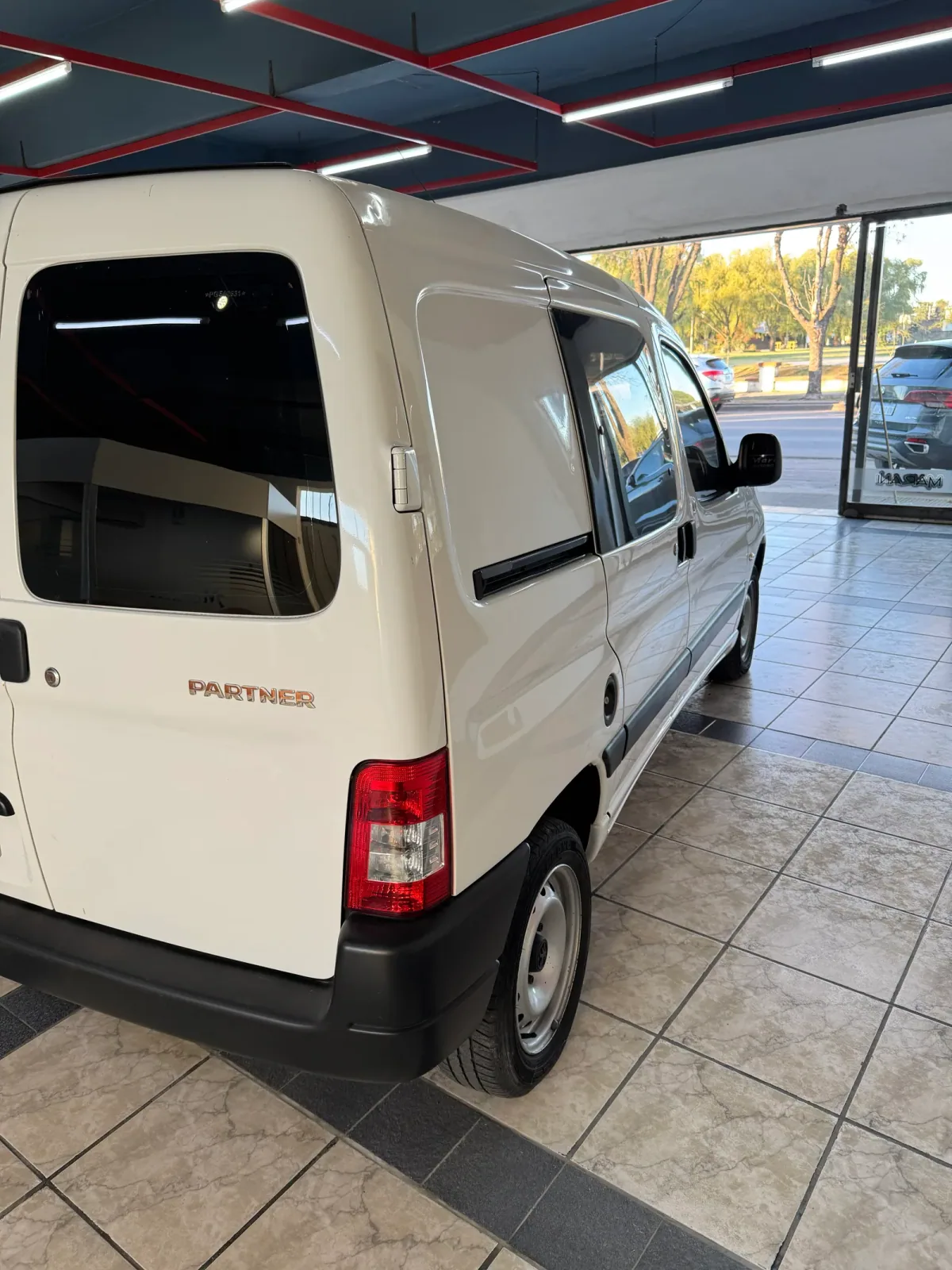 Peugeot Partner Comfort 1.6 HDI 5 plazas